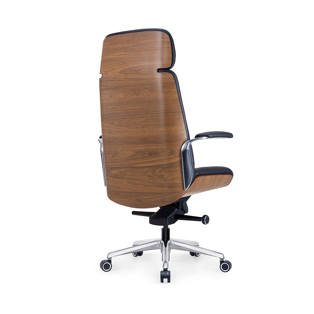 Ergonomic executive office chair – modern and luxurious design
