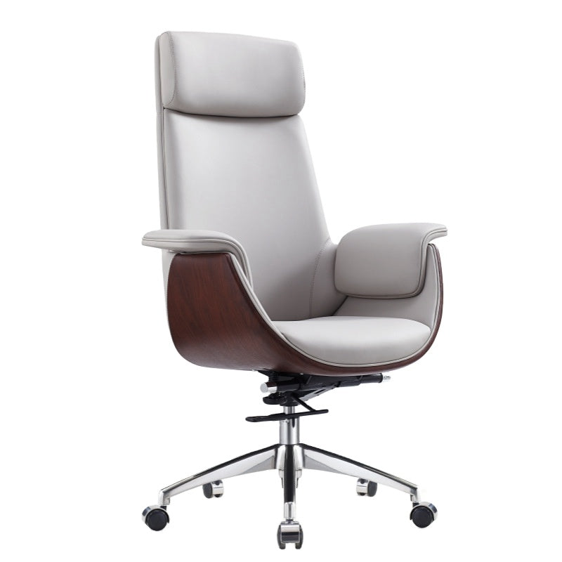 Executive office chair with leather finish – modern design in black or white