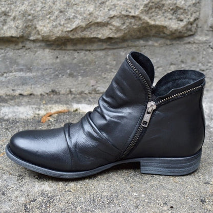 Sarah | Trendy Women’s Leather Boots with Zipper Detail